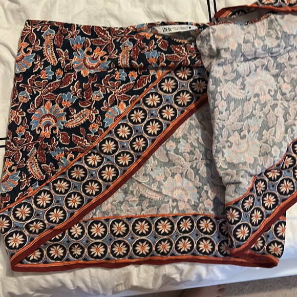 Zara skirt size xs - Picture 3 of 4